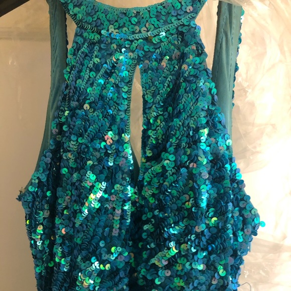 Open Back Sequined Gown - Picture 2 of 3